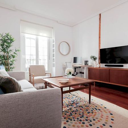 One Bedroom Apartment In Chueca Madrid Exterior foto