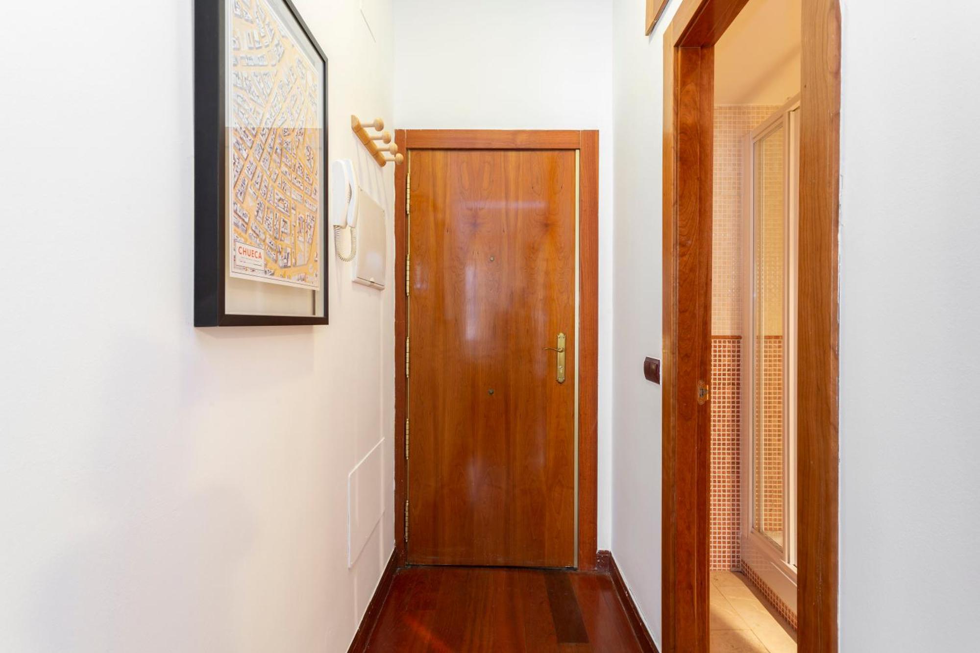 One Bedroom Apartment In Chueca Madrid Exterior foto